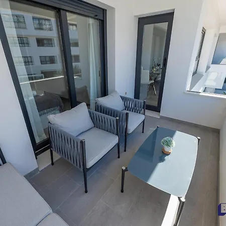 Apartman Casa Figaro - 2br Pool Balcony W Playground Estepona